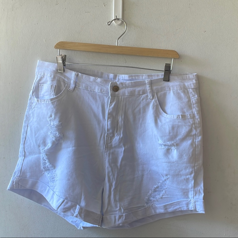 Classic White Jean Shorts Summer Essential